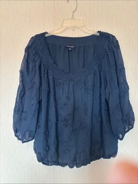 Max Edition Navy Textured Rose Appliqué Peasant Top